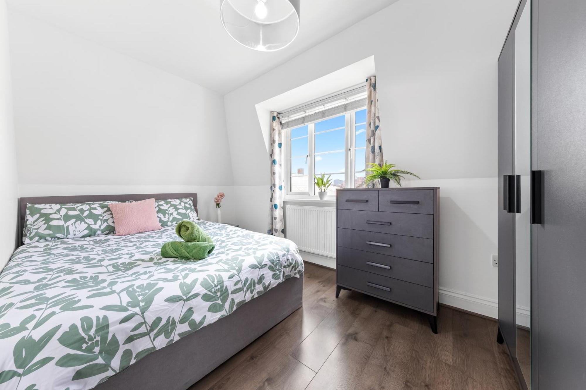 Central London Two Bedroom Serviced Apartment - Nine Elms Luxury Stay - Vauxhall & Westminster Екстер'єр фото
